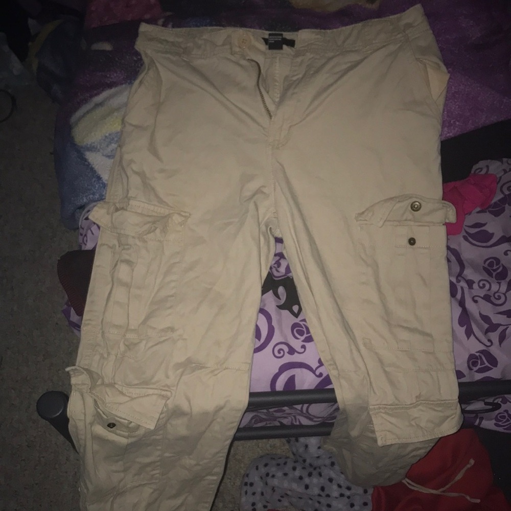 Hi these are some nice cargo type pants.If your interested just text me!